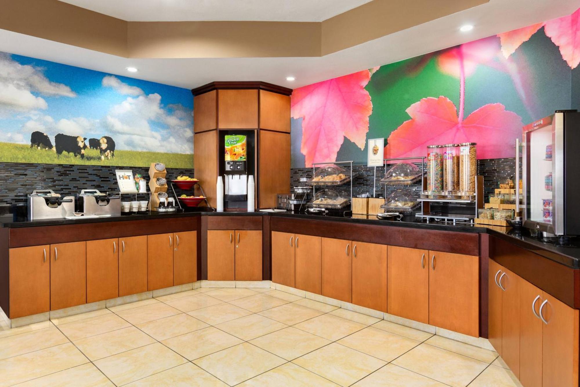 Fairfield Inn & Suites By Marriott Toledo Maumee Exterior photo