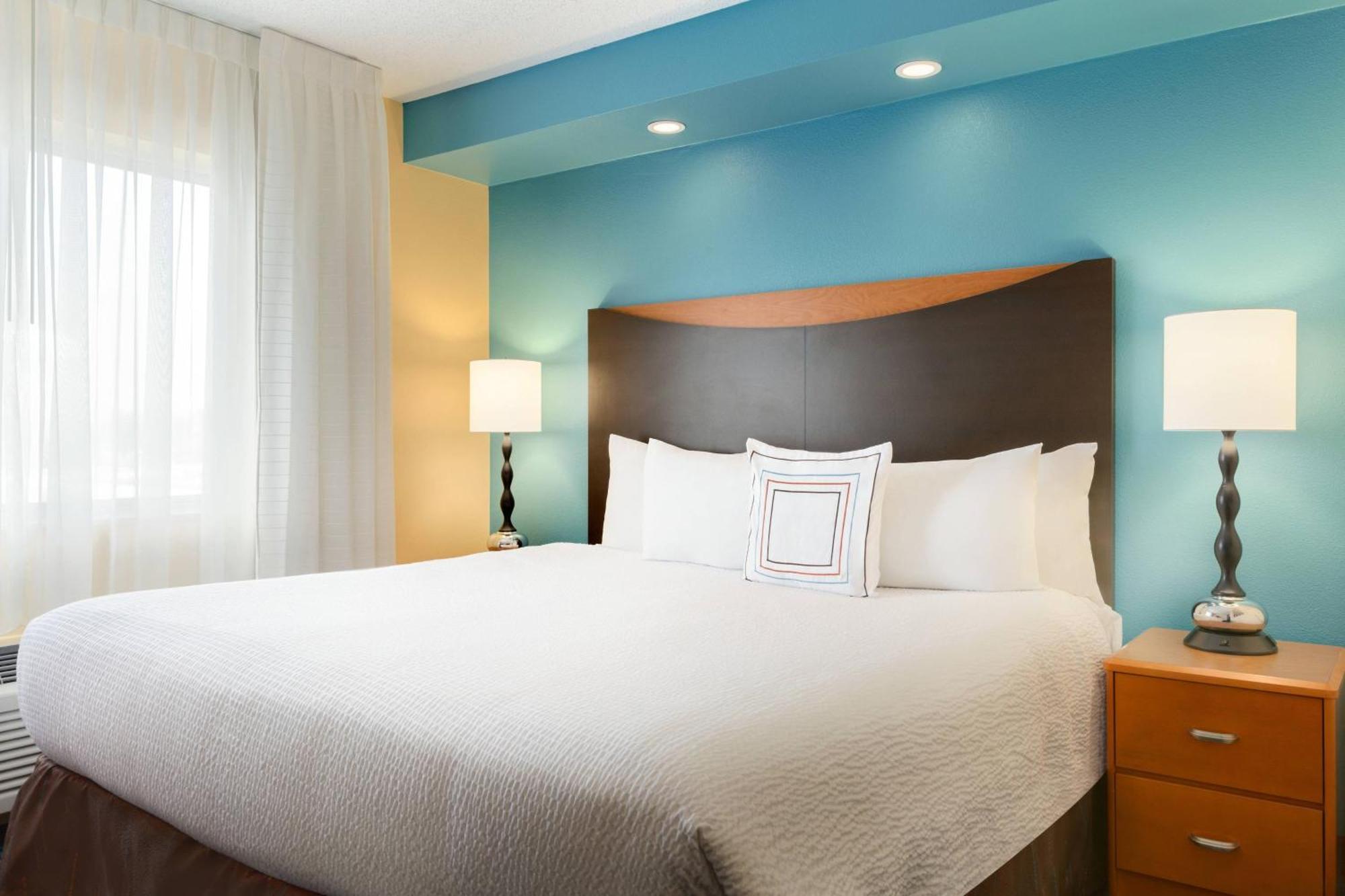 Fairfield Inn & Suites By Marriott Toledo Maumee Exterior photo