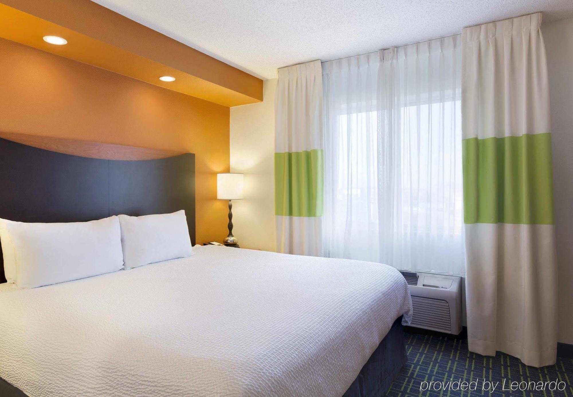 Fairfield Inn & Suites By Marriott Toledo Maumee Exterior photo